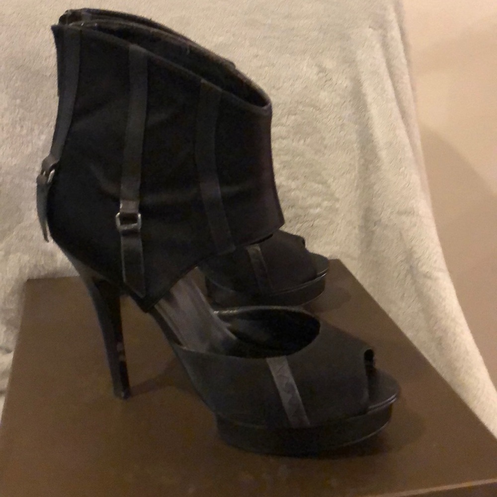 Bebe Black Pump